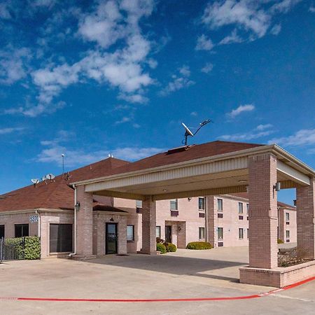 Red Roof Inn Fort Worth - Saginaw Exterior foto