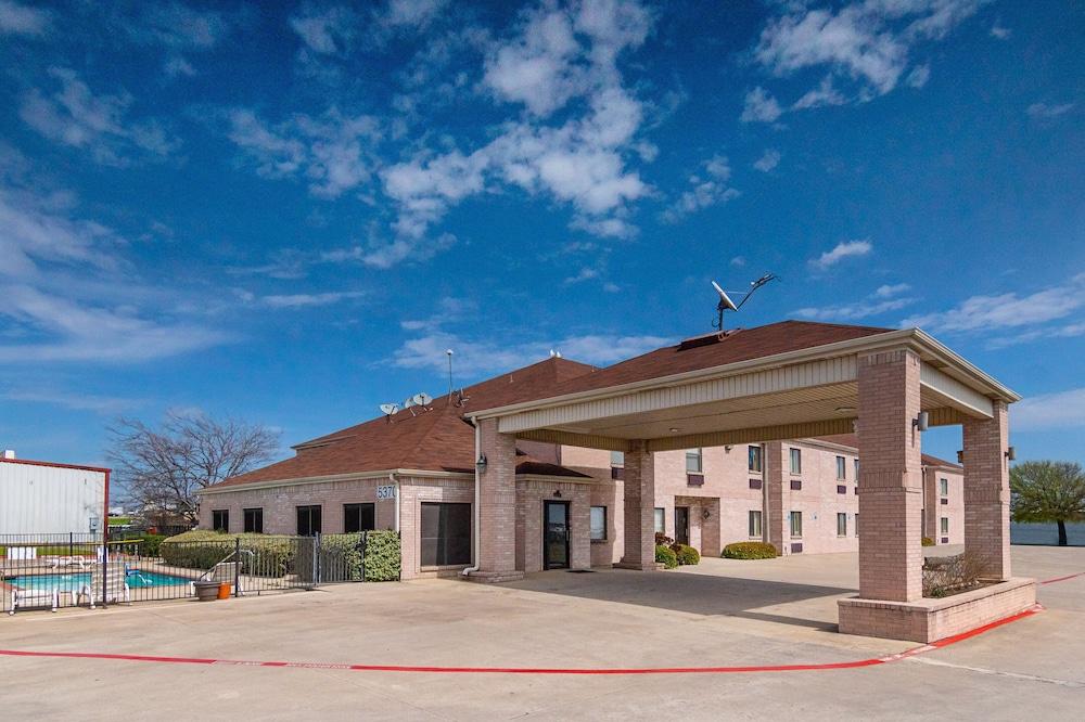 Red Roof Inn Fort Worth - Saginaw Exterior foto